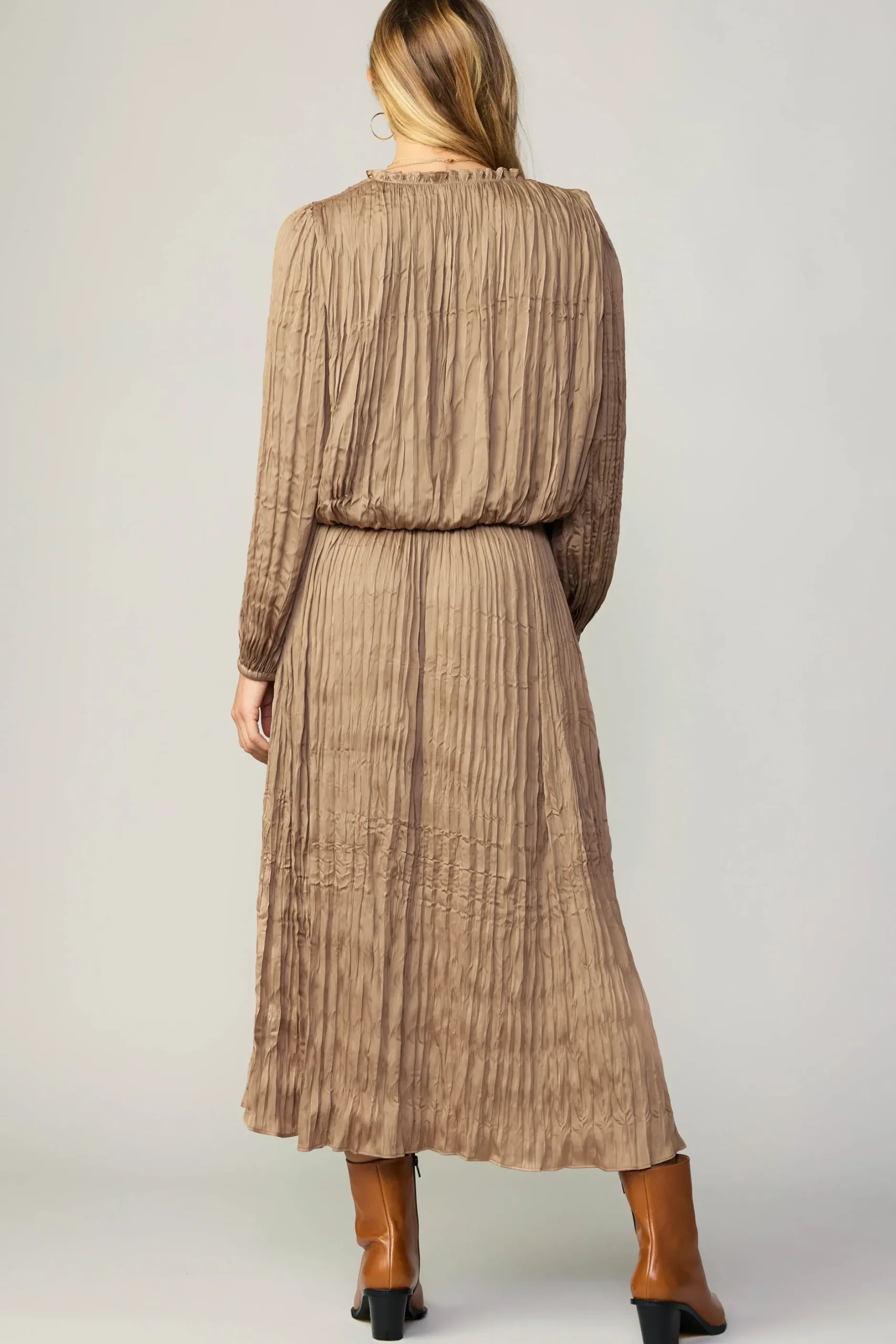 Long Sleeve Tops-Current Air Crinkle Plisse Blouse LATTE