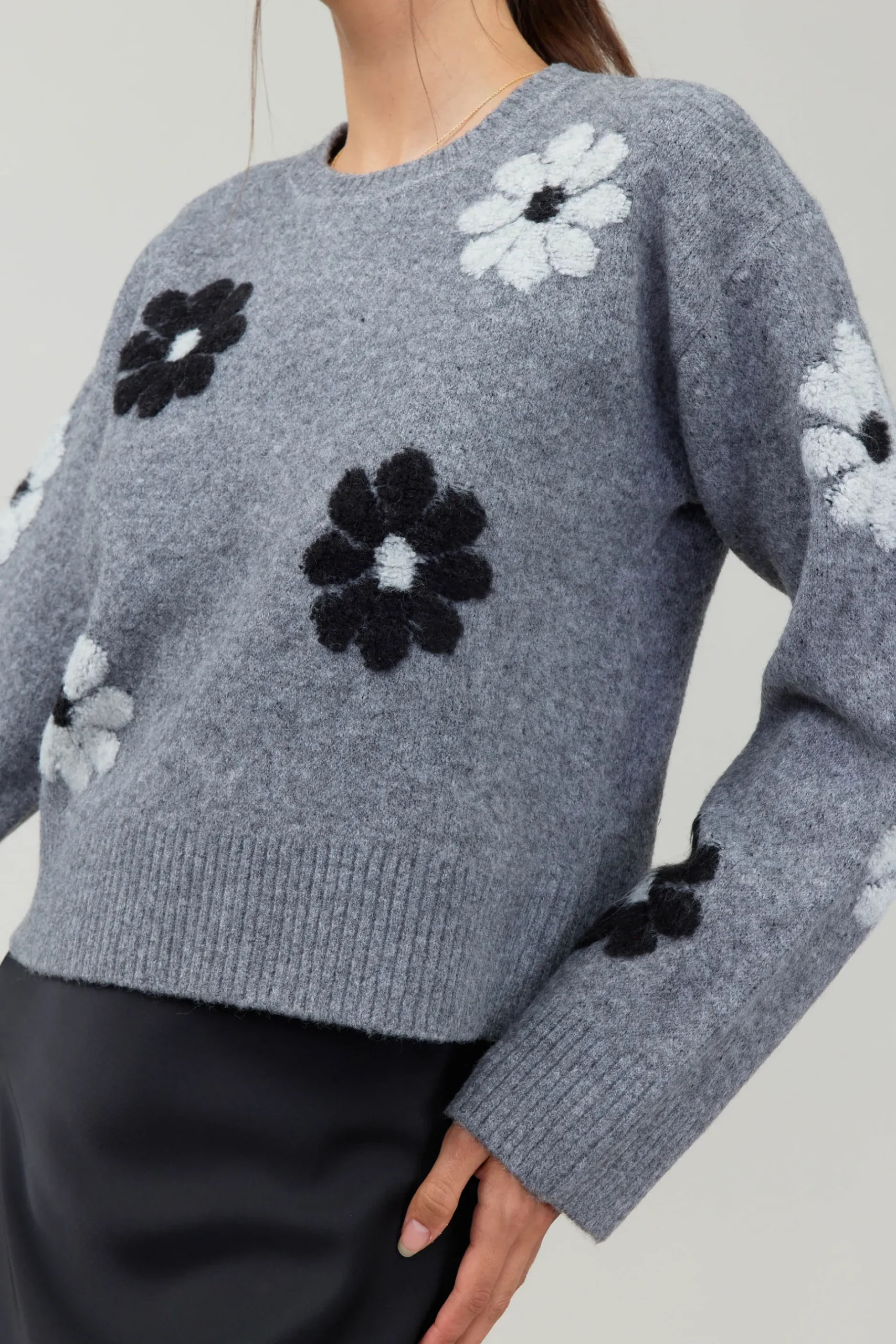 Knitwear|Sweaters-Current Air Daisy Embroidered Sweater MELANGEGREY