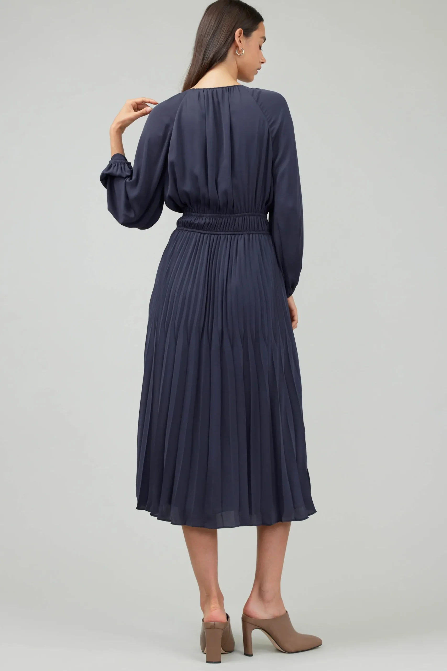Midi Dresses-Current Air Smocked Vneck Midi Dress DARKSLATENAVY